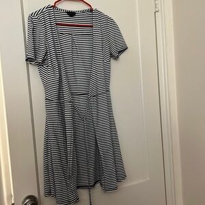 top shop white and black sweater size: 6